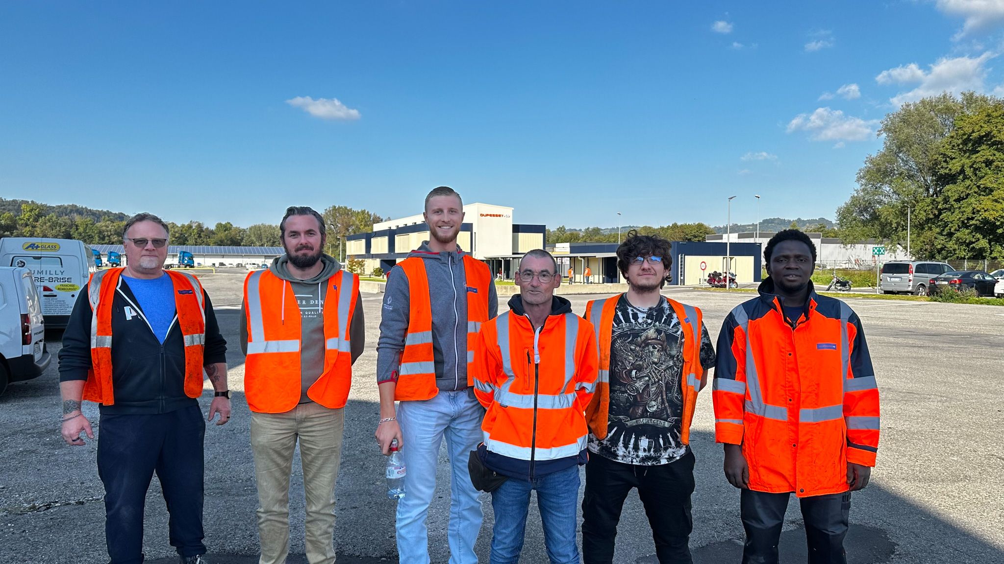 Photo de notre Team Garage durant la formation Renault Trucks