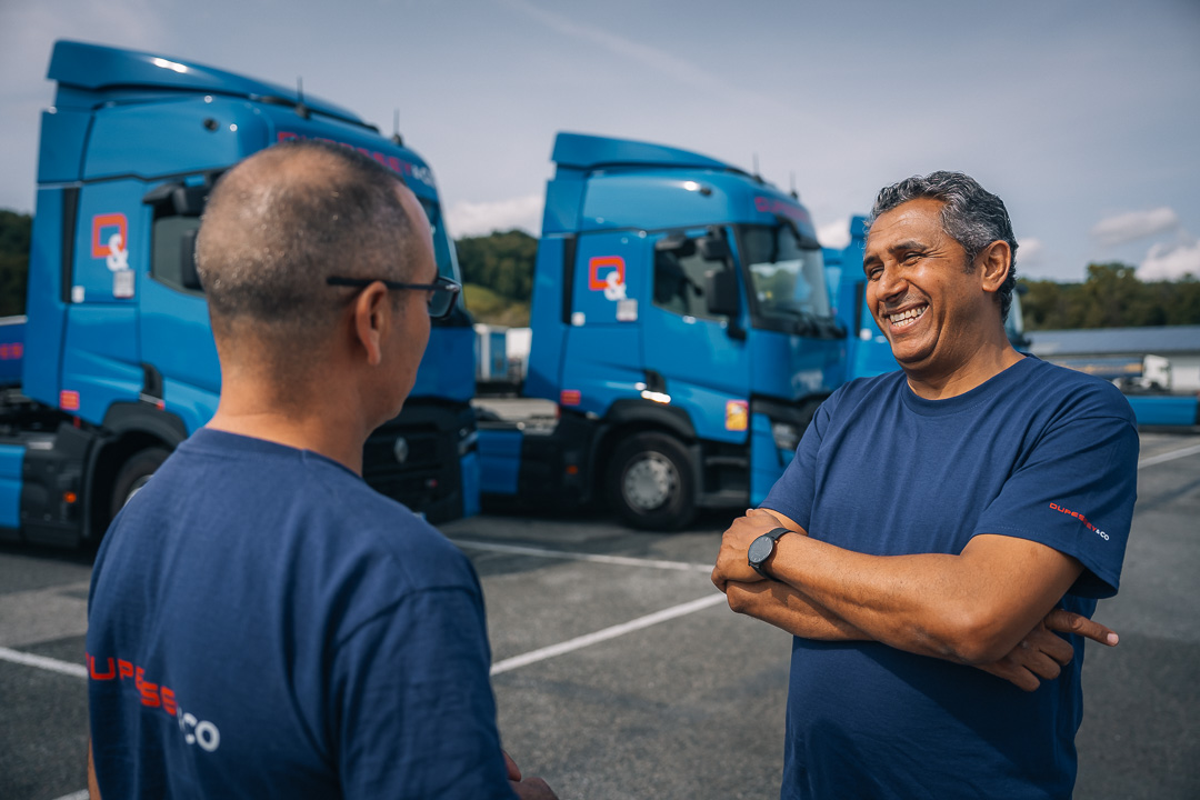 Image des camions DUPESSEY&CO avec nos conducteurs
